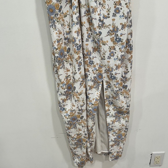 Floral Sleeveless Dress NWT - Picture 5 of 7